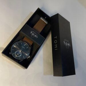 TOMI Classic Brown Leather Wristwatch