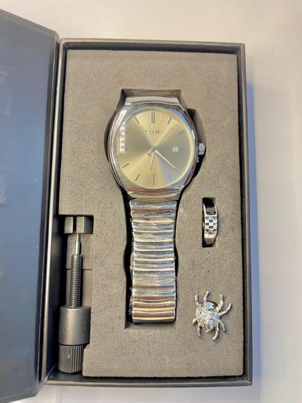TOMI Silver Classic Wristwatch Gift Set - Image 2